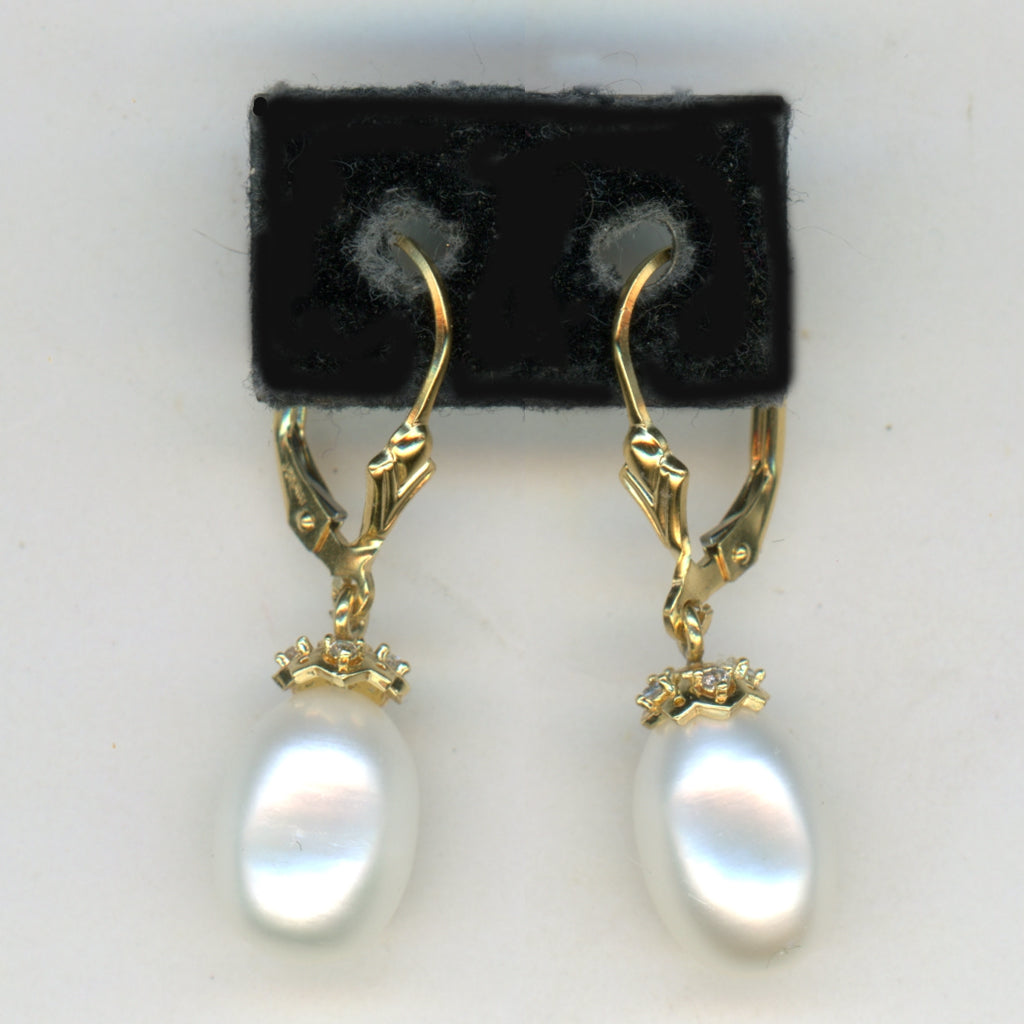 Edison Pearl Earrings