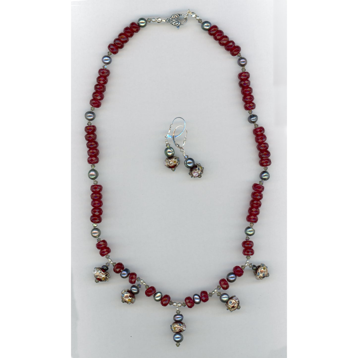 Red Queen — Garnet and Rose Bead Necklace
