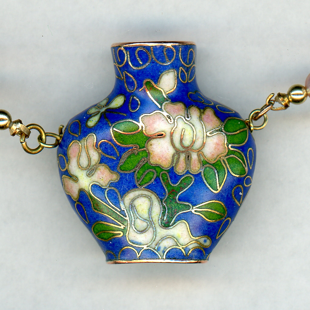 Sapphire, Pearls & Snuff Bottle