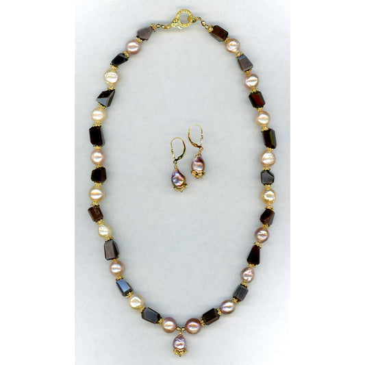 Parfait — Moonstone and Pearl Necklace Set