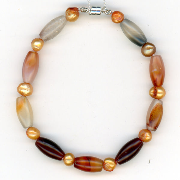 Carnelian and Pearl Bracelet